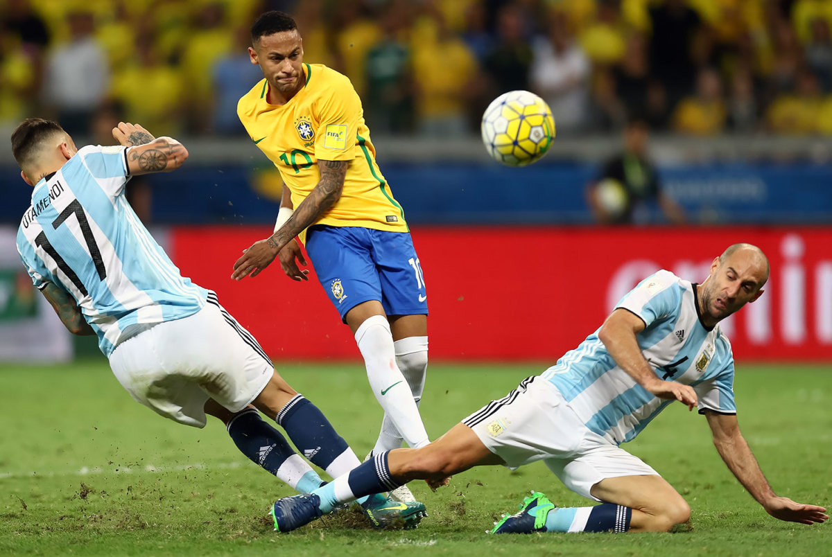 2016-1110-Neymar-Nicolas-Otamendi-Pablo-Zabaleta.jpg